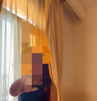 Zoey - escort in Muscat Photo 1 of 9
