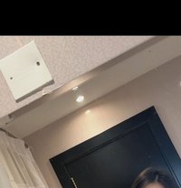 Zoey - Transsexual escort in Abu Dhabi