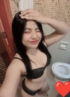 Zoey - escort in Kuala Lumpur Photo 6 of 7