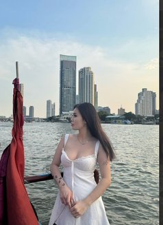 Zoey - escort in Dubai Photo 12 of 16