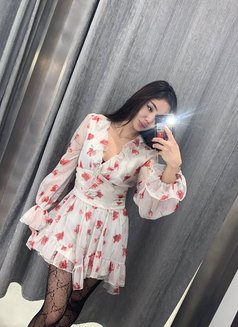 Zoey - escort in Dubai Photo 13 of 16