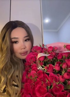 Zoey - escort in Dubai Photo 15 of 16