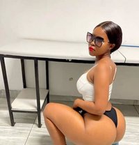 Zoey - puta in Accra