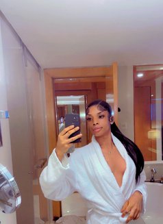 Zoey Sweet - Acompañantes transexual in Lagos, Nigeria Photo 15 of 16
