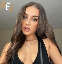 Zoha - escort in Frankfurt