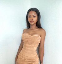 Zola - escort in Tokyo