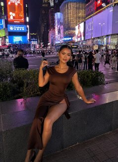 Zola - escort in Hong Kong Photo 2 of 6