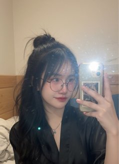 Zomzom - escort in Bangkok Photo 5 of 7