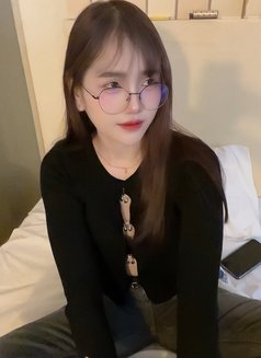 Zomzom - escort in Bangkok Photo 7 of 7