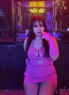 ZOMZOM - Your GF with BIG BOOBS - puta in Bangkok Photo 3 of 4