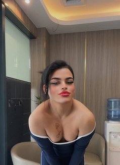 Zona - Acompañantes transexual in Dubai Photo 3 of 6