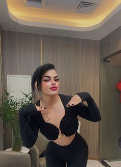 Zona - Acompañantes transexual in Dubai Photo 6 of 6