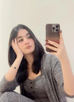 Zoni - escort in Doha Photo 2 of 4