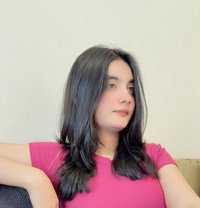 Zoni - escort in Doha
