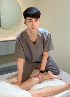 Zoo Hot Gay From Thailand - Acompañantes masculino in Riyadh Photo 7 of 8