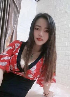 Zora - escort in Shenzhen Photo 2 of 3
