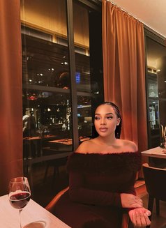 Zora - escort in Riyadh Photo 1 of 2