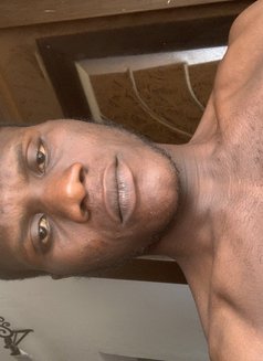 Zora - Transsexual escort in Lagos, Nigeria Photo 1 of 1