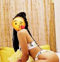 Zora - puta in Indore