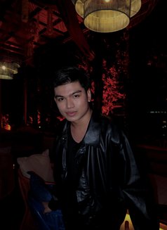 Zoren - Male escort in Bangkok Photo 15 of 18