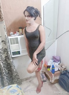 Zoya 8inch Big Dick Shemale - Acompañantes transexual in Ahmedabad Photo 1 of 8