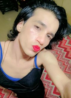 Zoya - Transsexual escort in Pune Photo 2 of 2