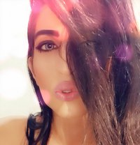 Zoya (Aline) - Transsexual escort in Beirut