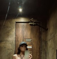 Zoya ~ An Independent Petite Princess ~ - Transsexual escort in Mumbai
