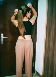 Zoya Available 24×7 - escort in Kathmandu Photo 1 of 3