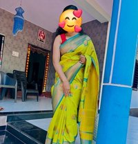 Zoya Call Girl Cam and Real Meet - escort in Chennai Photo 1 of 2