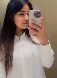 Zoya Call Girl Cam and Real Meet - puta in Hyderabad Photo 2 of 2