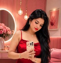 Zoya – Elegant Indian Beauty - puta in Dubai Photo 17 of 21