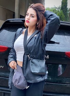 Zoya - escort in Dubai Photo 2 of 6