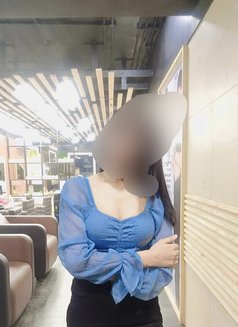 Zoya - escort in Pune Photo 2 of 3