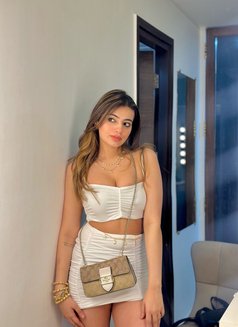 Zoya Indian Model - puta in Abu Dhabi Photo 1 of 5