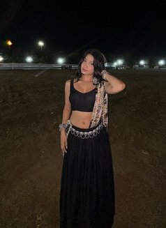 Zoya Khan - puta in Mumbai Photo 2 of 3