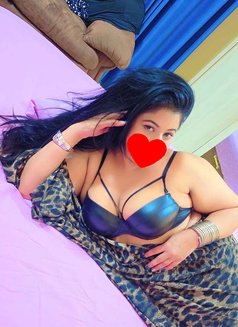 Zoya nawab - escort in Dubai Photo 9 of 20