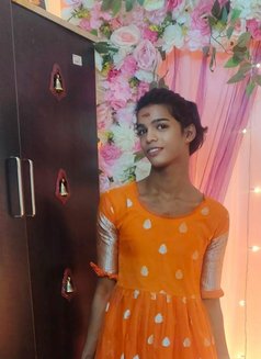 Zoya Shivani, Age 19 Chennai - Transsexual escort in Chennai Photo 3 of 6