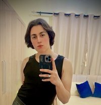 Zoza - Transsexual escort in Abu Dhabi