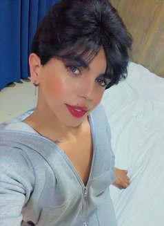 Zoza - Transsexual escort in Cairo Photo 1 of 5