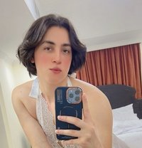 Zoza - Transsexual escort in Dubai