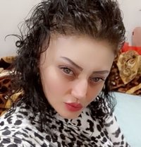 Zozo - escort in Erbil