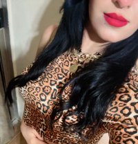 Zozo - escort in Beirut