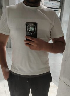 Zubair - Male escort in Abu Dhabi Photo 5 of 5
