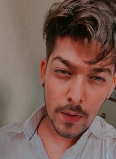 Zuhaan - Intérprete masculino de adultos in Mumbai Photo 1 of 10