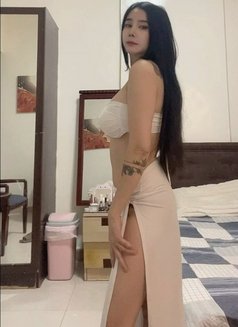 Zuki - escort in Abu Dhabi Photo 8 of 10