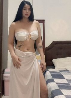 Zuki - escort in Abu Dhabi Photo 9 of 10