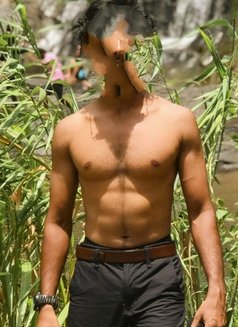 Zulank - Acompañantes masculino in Colombo Photo 1 of 4