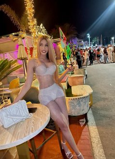 Zuleyka Xxl - Transsexual escort in Dubai Photo 9 of 28