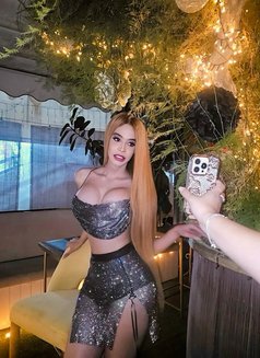 Zuleyka Xxl - Transsexual escort in Dubai Photo 24 of 28